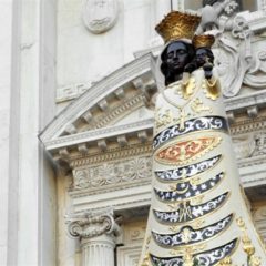 Papa Francesco. «Maria soccorso dei migranti» nelle Litanie Lauretane