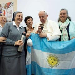 Papa Francesco alle salesiane: attente alla mondanità, è la strada del diavolo