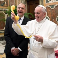 “Sono il Papa, come sta Antonio?”: Francesco telefona a uomo malato di Napoli